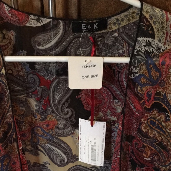 E & K clothing kimono. - Picture 3 of 7